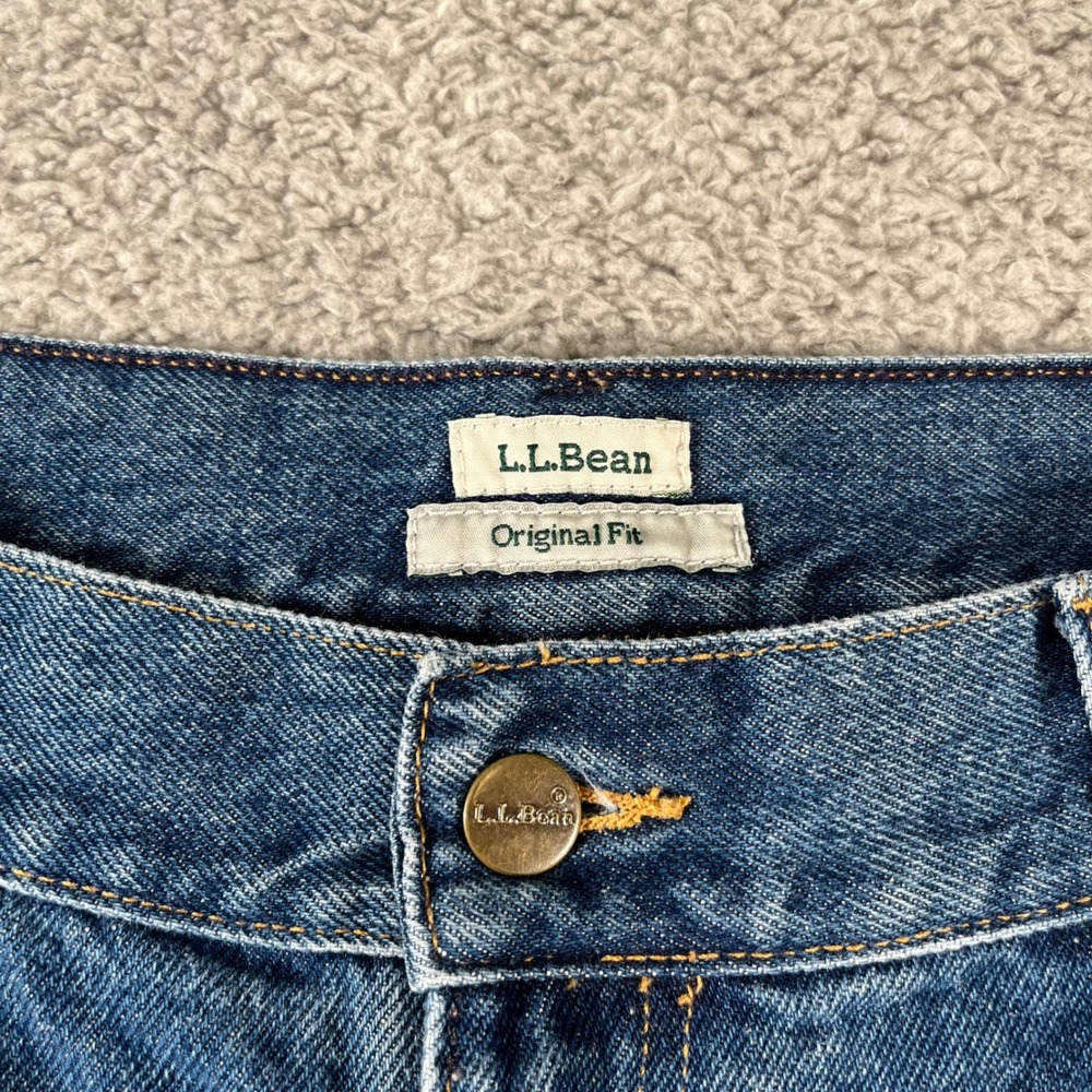 LL Bean Original Fit Jeans Womens 16 MT Blue Denim Straight Leg 100% Cotton - Picture 3 of 13